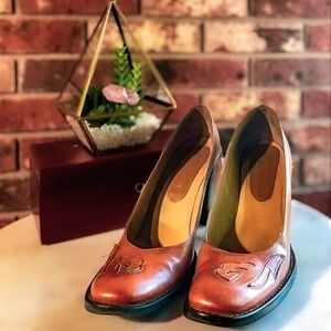 Vintage Tan leather boho heels